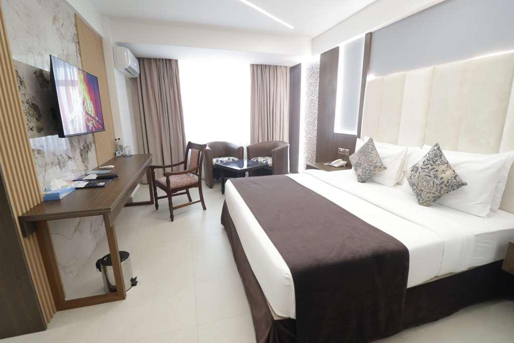 Hotel Sapphire Mombaça Quarto foto